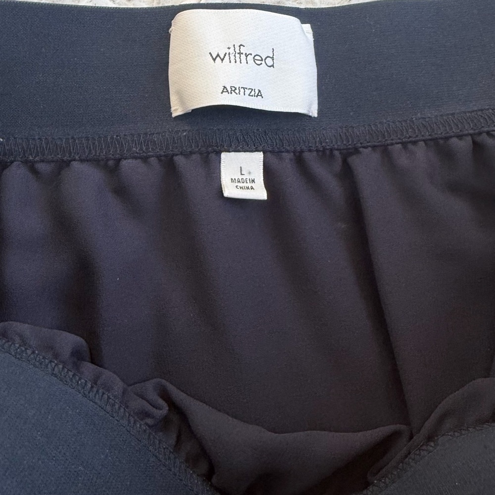 Aritzia Wilfred Twirl Pleated Skirt - Picture 5 of 10